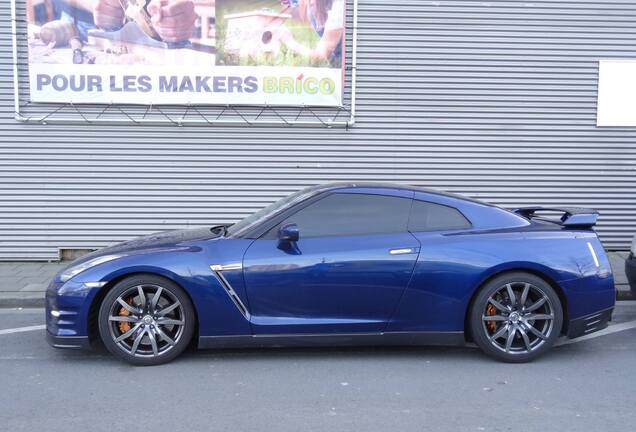 Nissan GT-R 2011