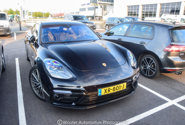 Porsche 971 Panamera Turbo S E-Hybrid Sport Turismo