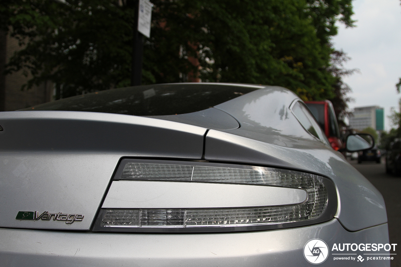 Aston Martin V8 Vantage N400