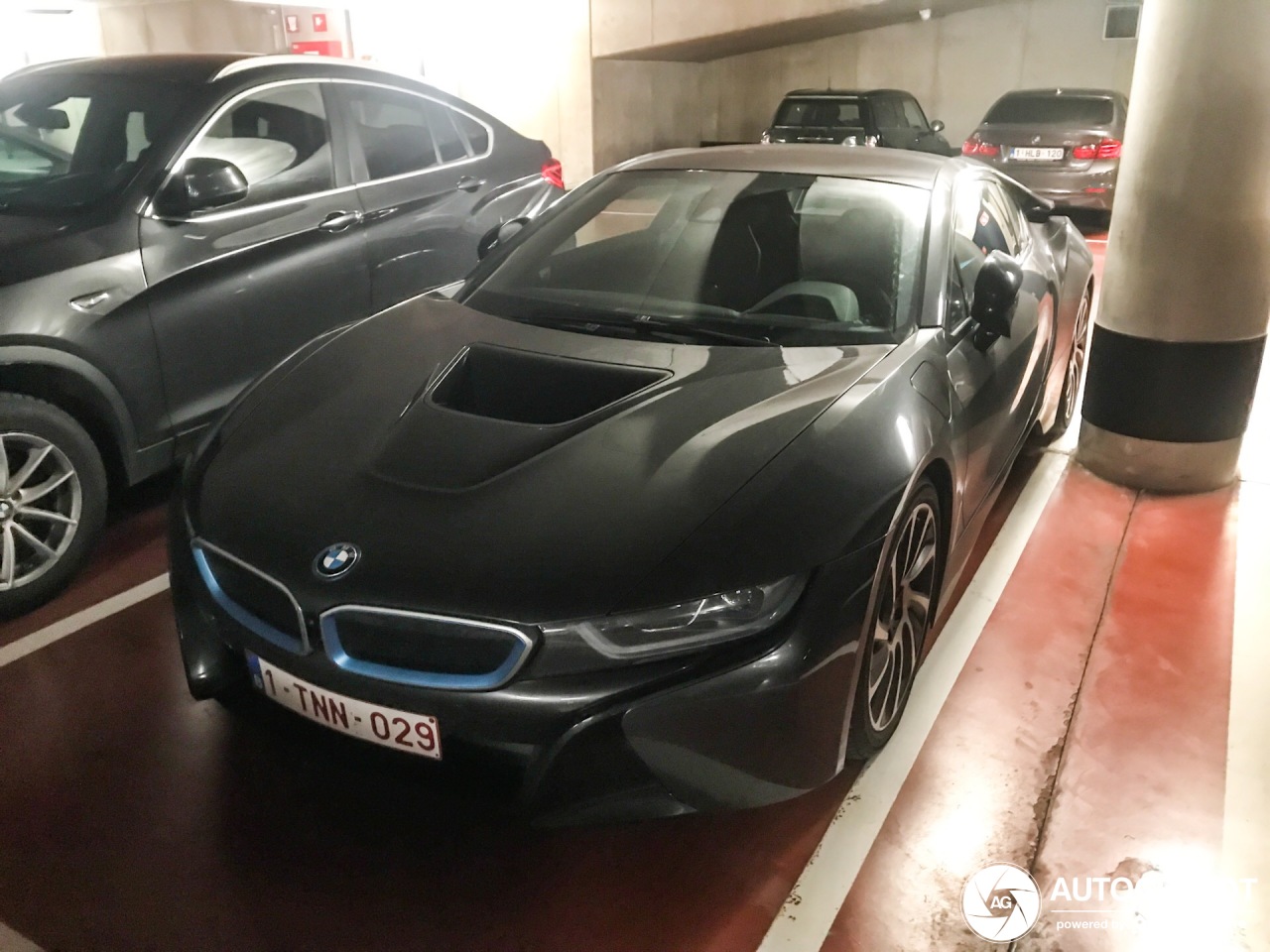 BMW i8