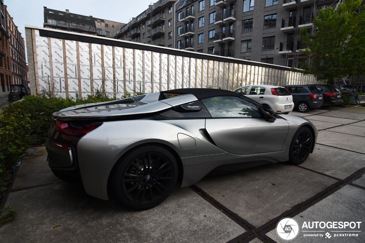 BMW i8 Roadster