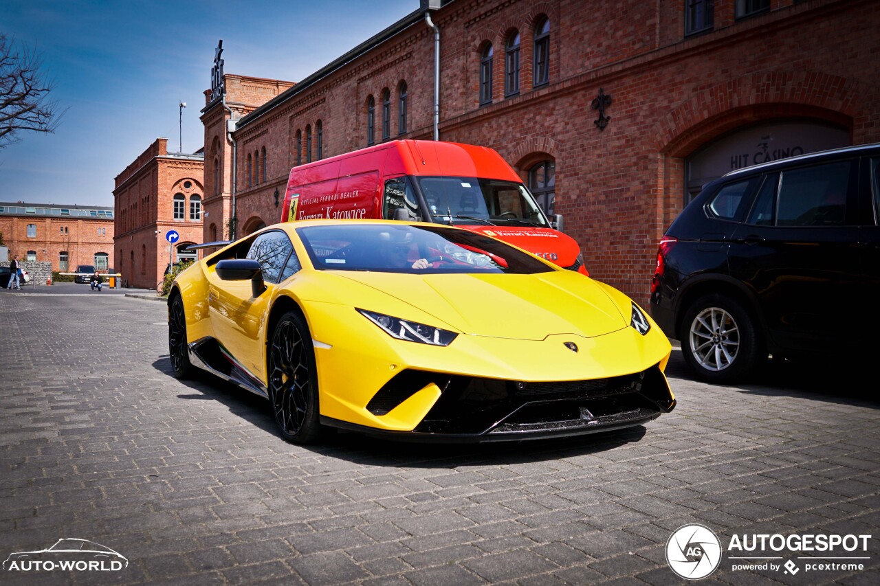 Lamborghini Huracán LP640-4 Performante