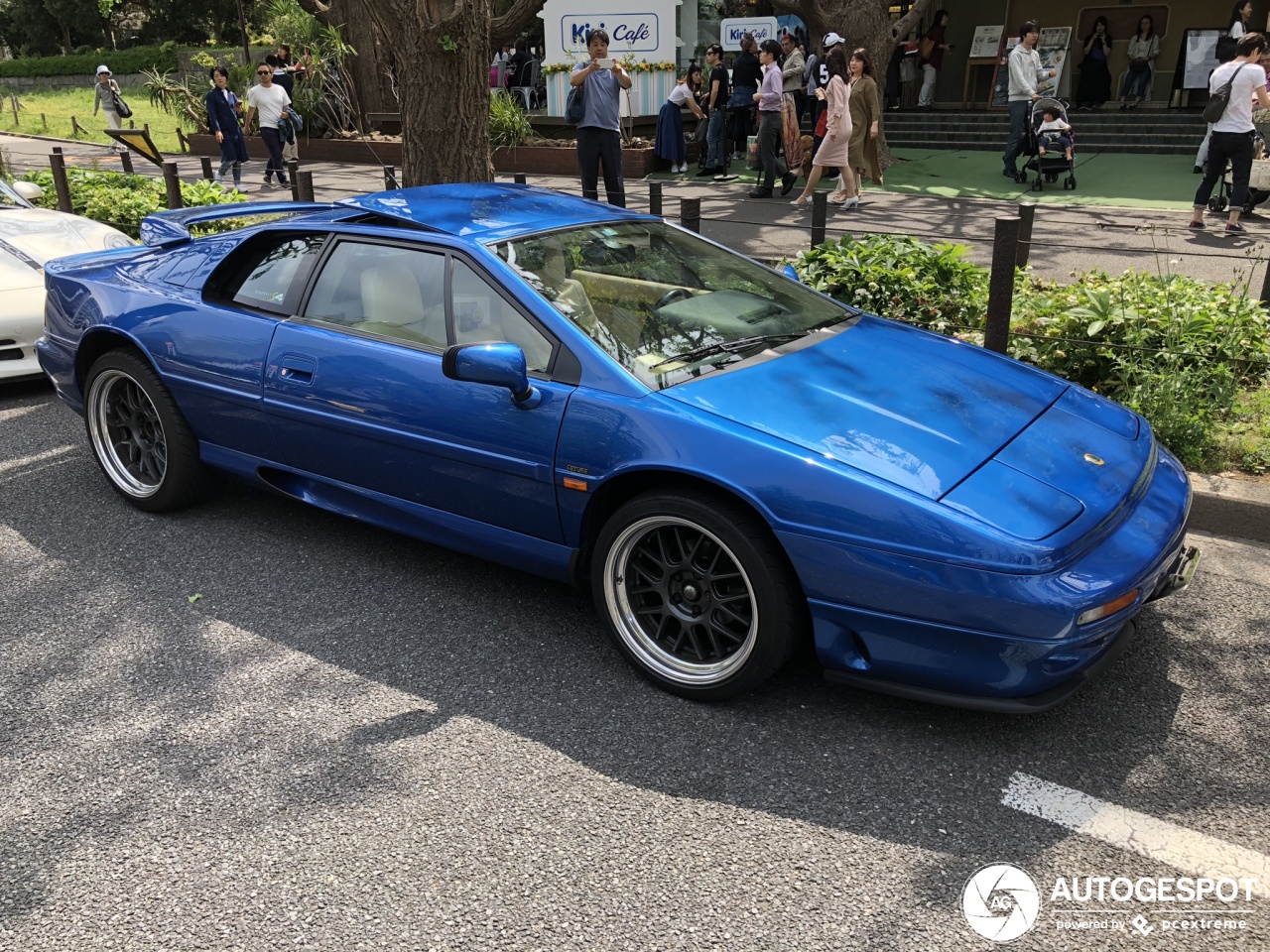 Lotus Esprit S4