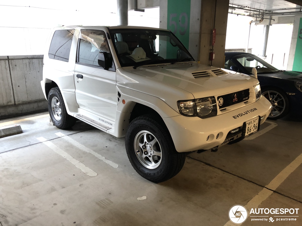 Mitsubishi Pajero Evolution