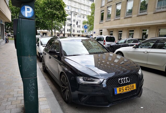 Audi RS4 Avant B8