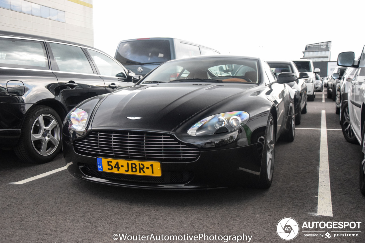 Aston Martin V8 Vantage