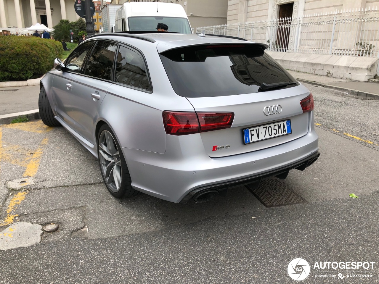 Audi RS6 Avant C7 2015