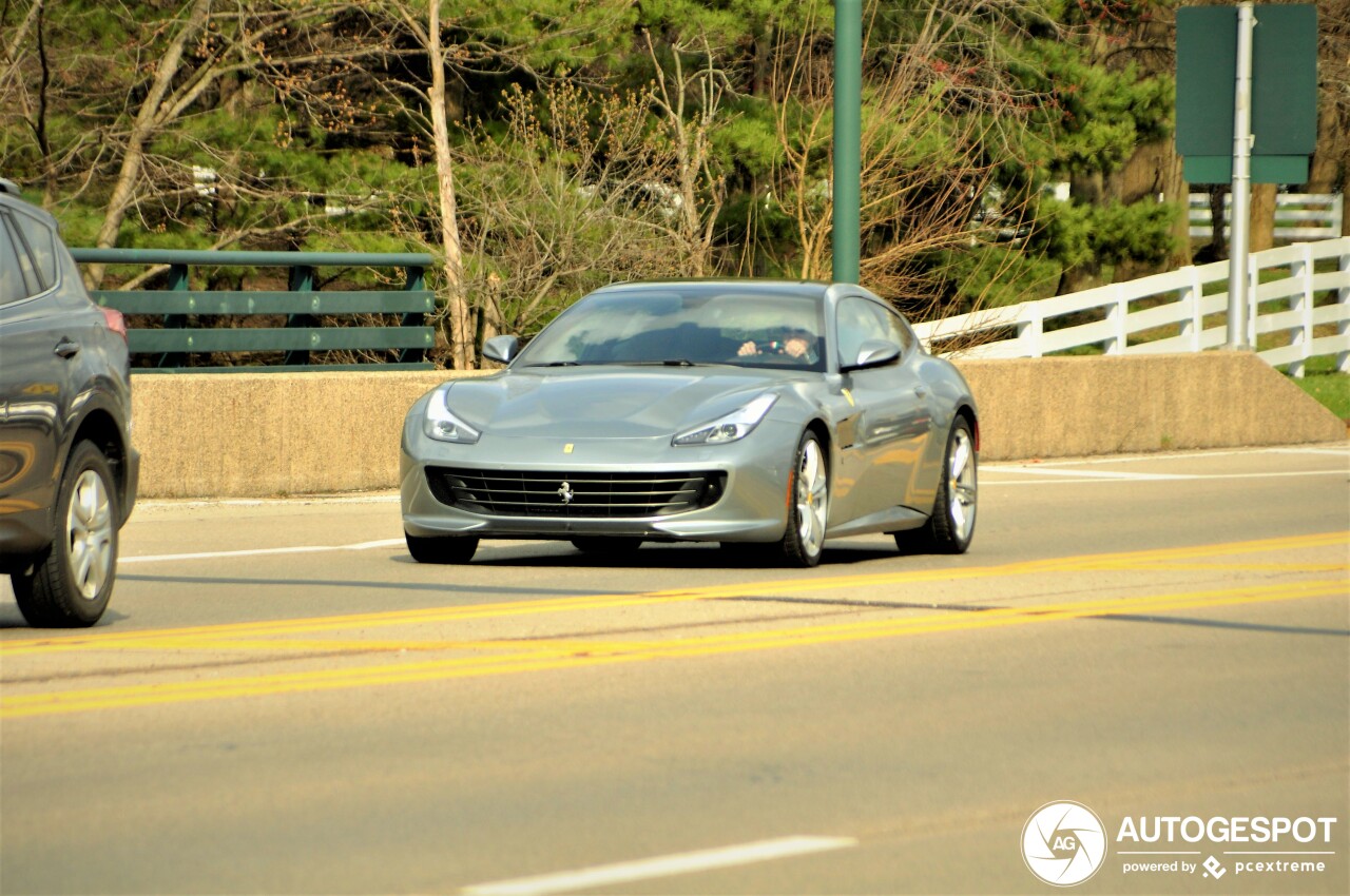 Ferrari GTC4Lusso