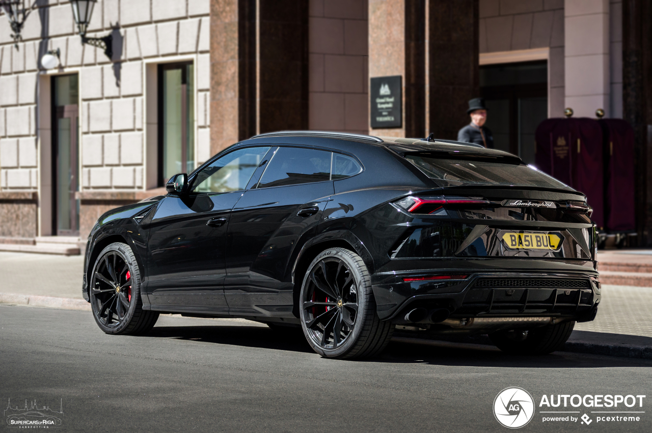 Lamborghini Urus   20 May 20   Autogespot