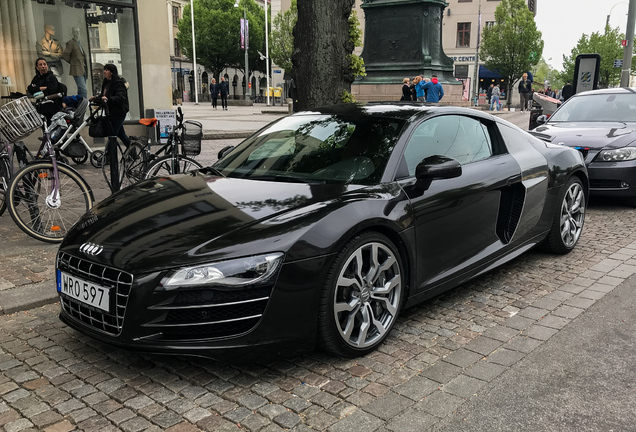 Audi R8 V10