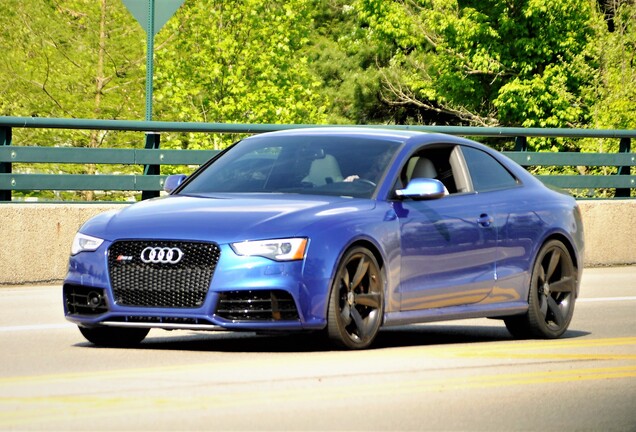 Audi RS5 B8 2012