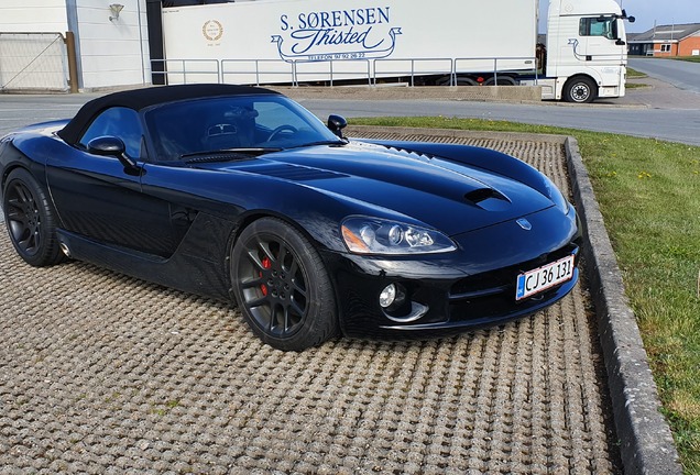 Dodge Viper SRT-10 Roadster 2003