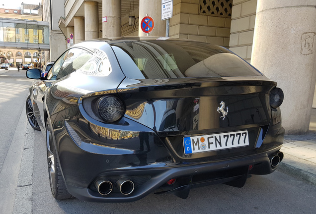 Ferrari FF