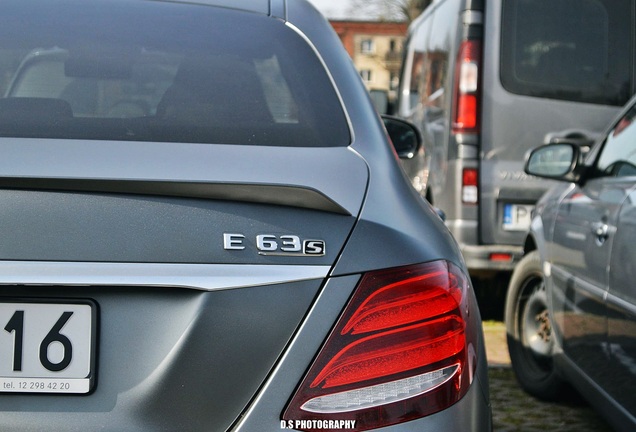 Mercedes-AMG E 63 S W213