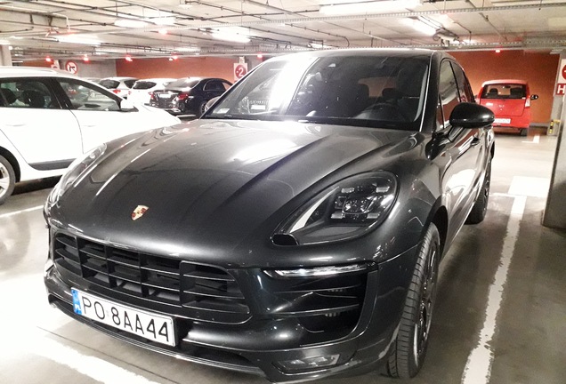 Porsche 95B Macan GTS