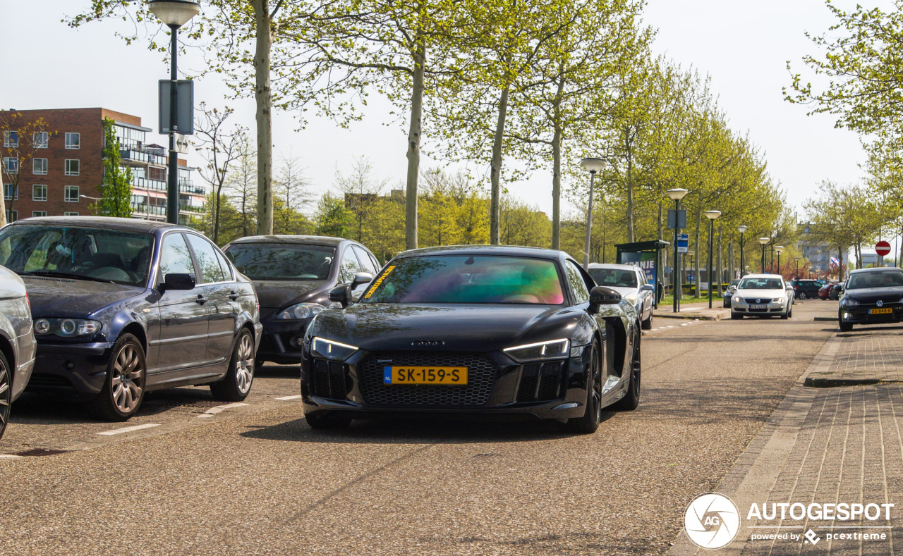 Audi R8 V10 Plus 2015