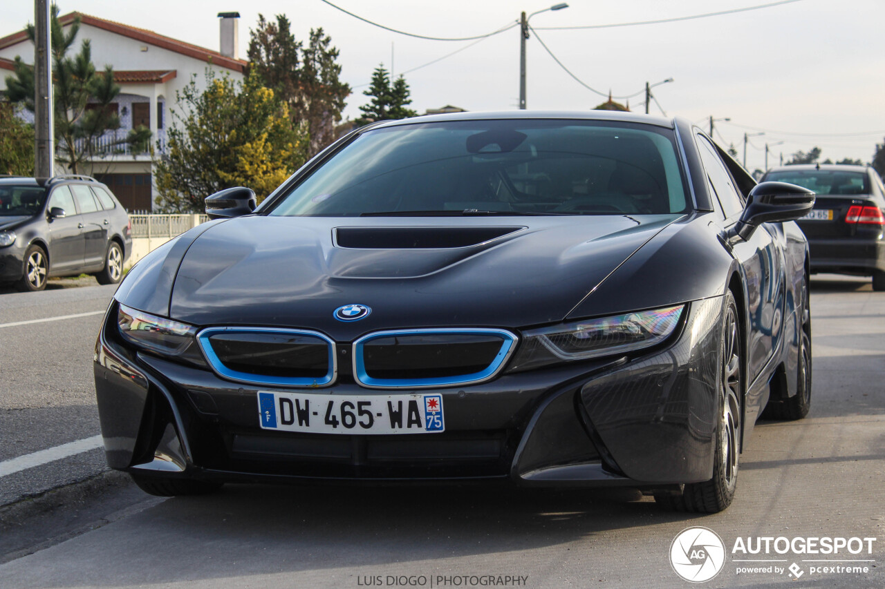 BMW i8