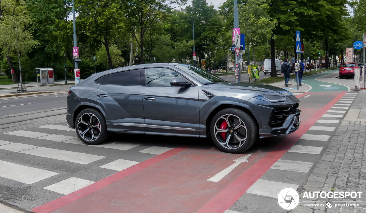 Lamborghini Urus