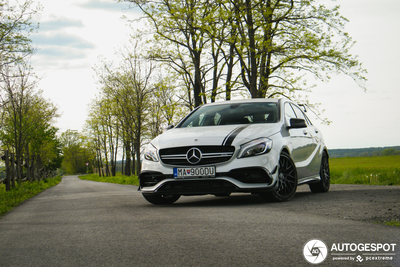 Mercedes-AMG A 45 W176 2015