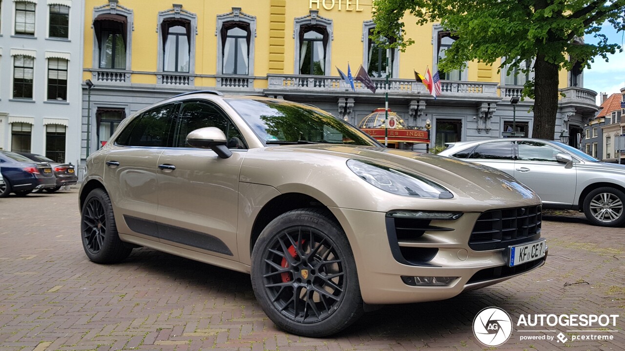 Porsche 95B Macan GTS