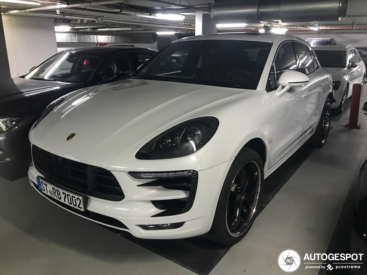 Porsche 95B Macan Turbo