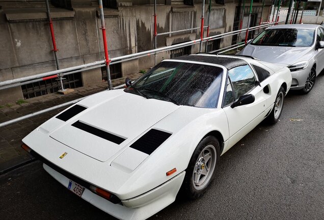 Ferrari 208 GTS Turbo