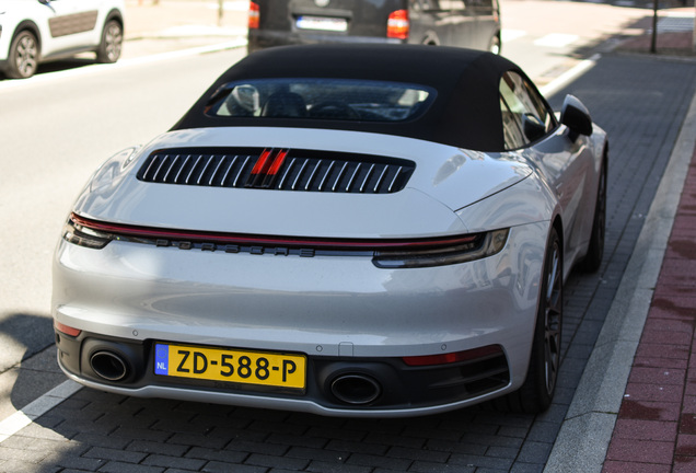 Porsche 992 Carrera 4S Cabriolet