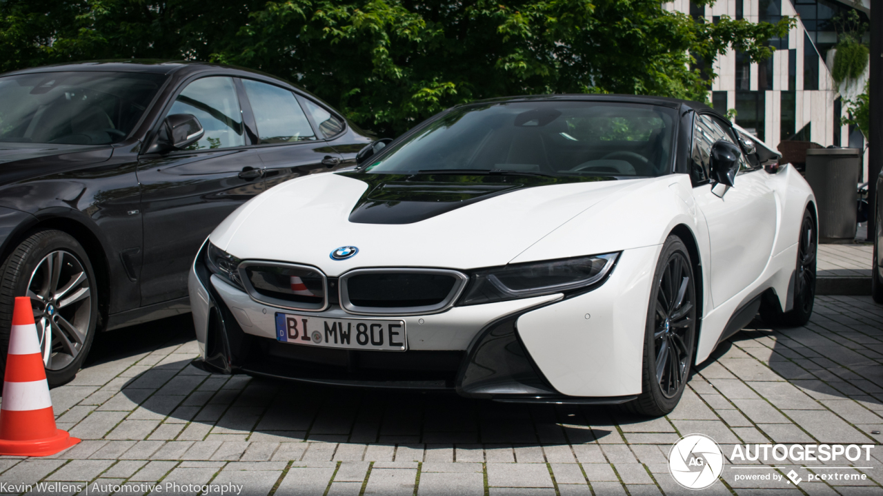 BMW i8 Roadster