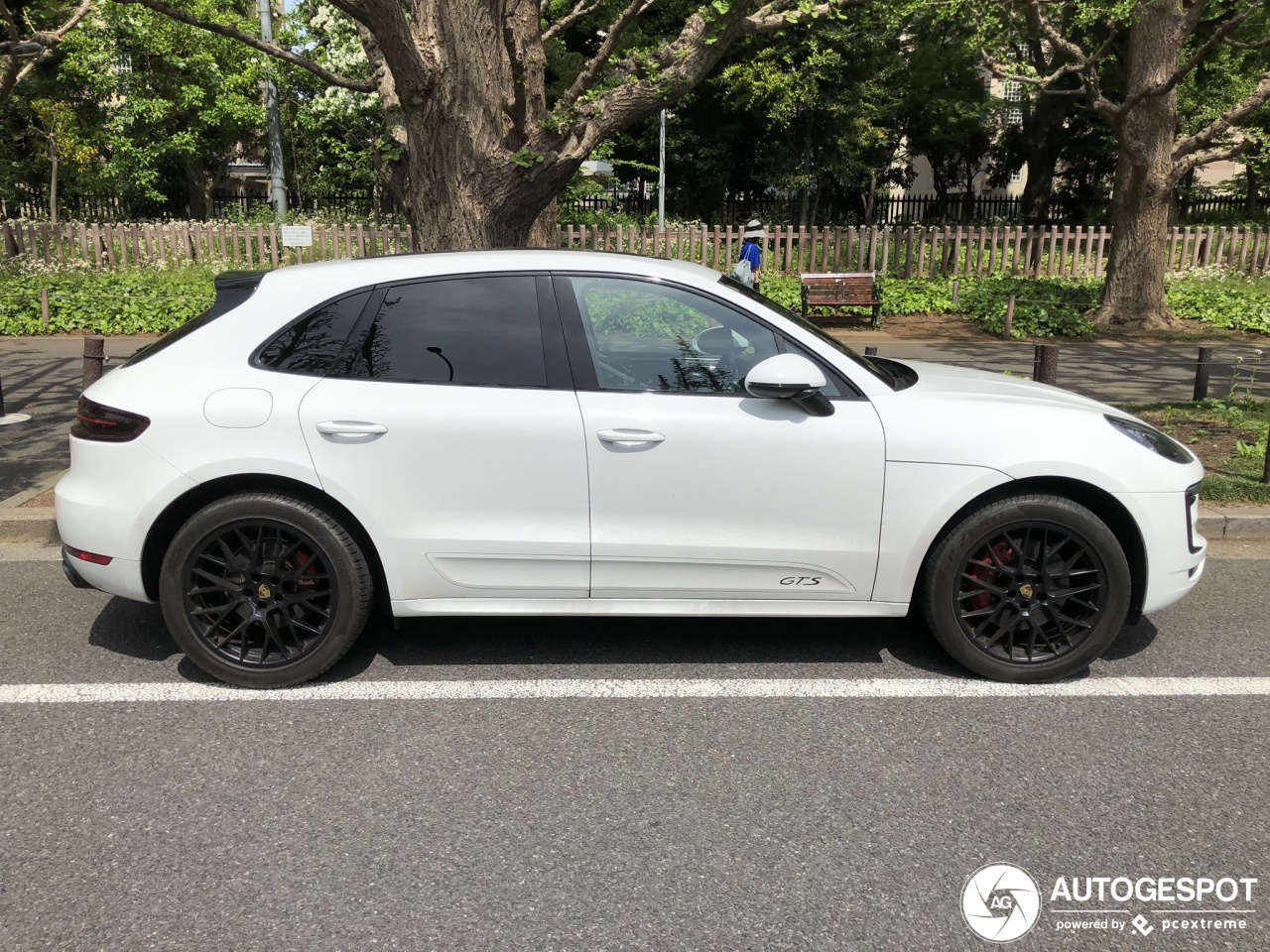 Porsche 95B Macan GTS