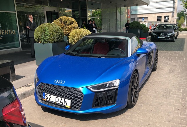 Audi R8 V10 Spyder 2016