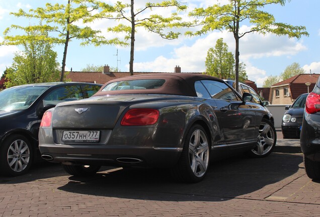 Bentley Continental GTC 2012