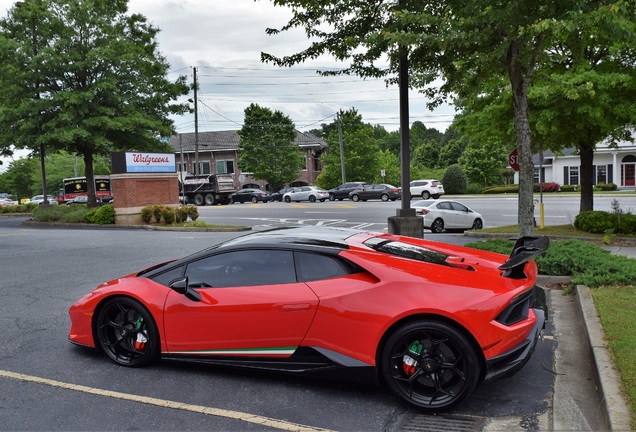 Lamborghini Huracán LP640-4 Performante