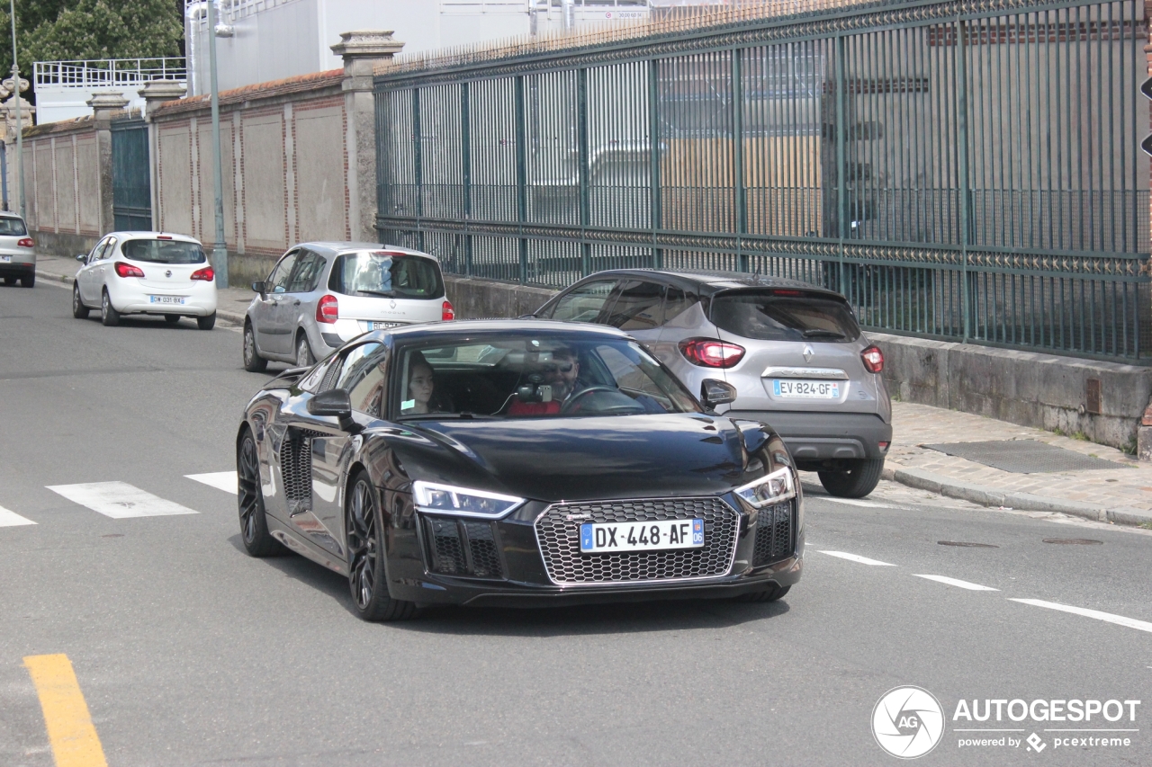 Audi R8 V10 Plus 2015