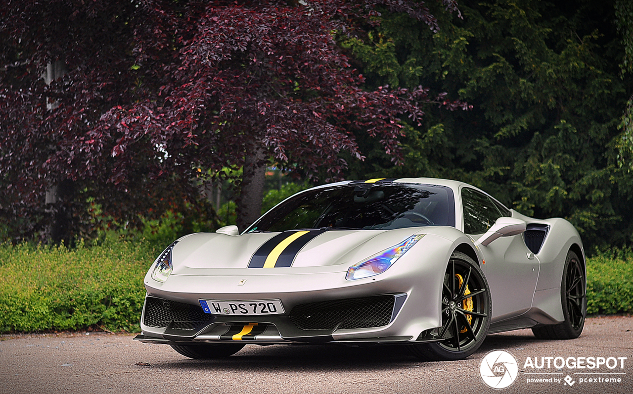 Ferrari 488 Pista