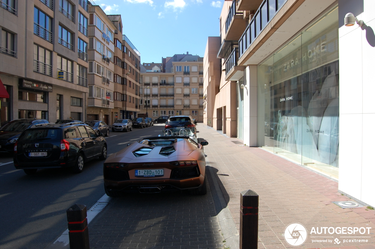 Lamborghini Aventador LP700-4 Roadster