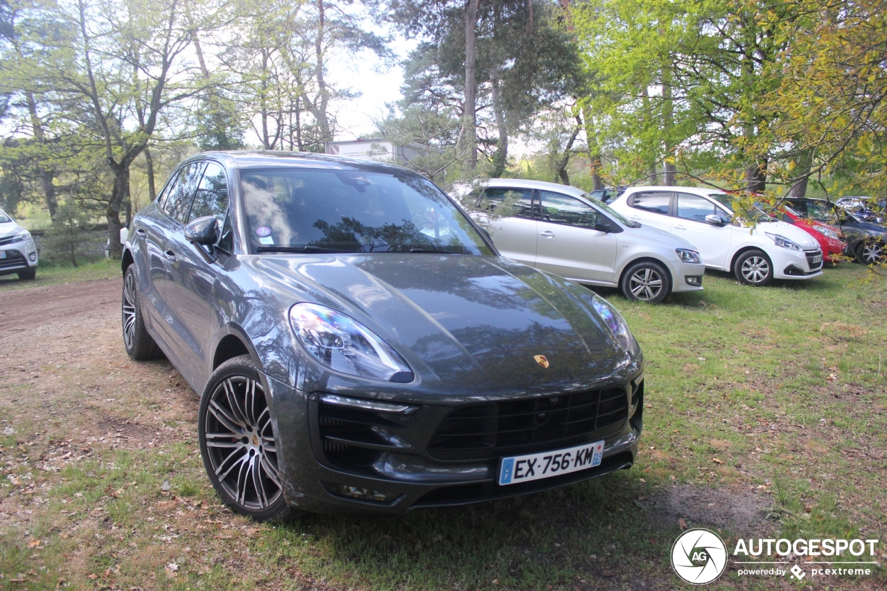 Porsche 95B Macan GTS