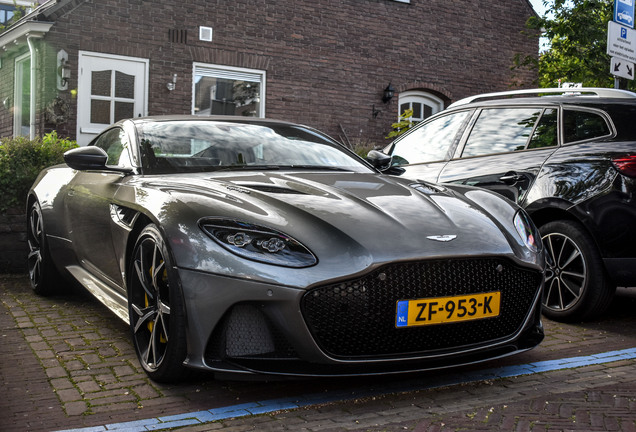 Aston Martin DBS Superleggera