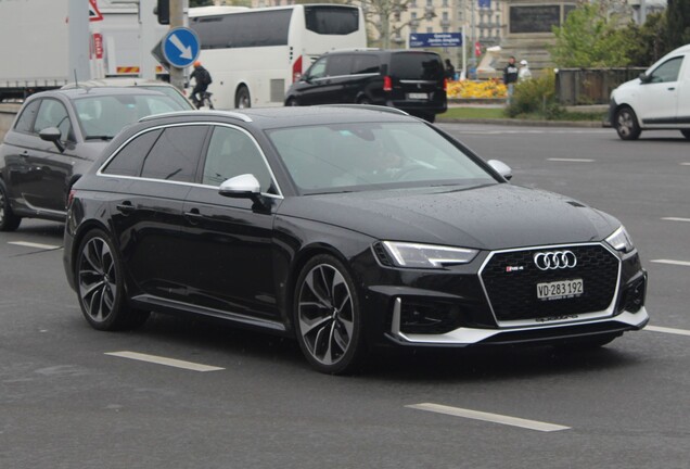 Audi RS4 Avant B9