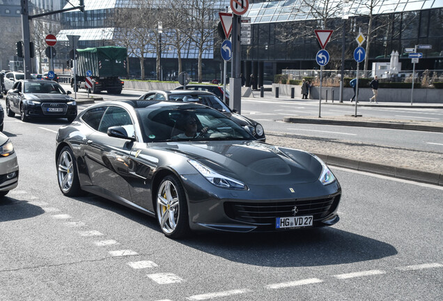 Ferrari GTC4Lusso