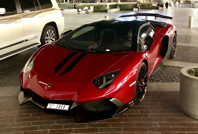 Lamborghini Aventador LP720-4 Roadster 50° Anniversario