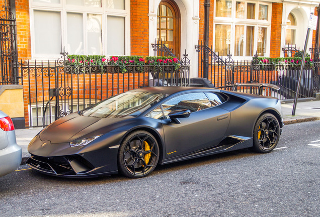 Lamborghini Huracán LP640-4 Performante