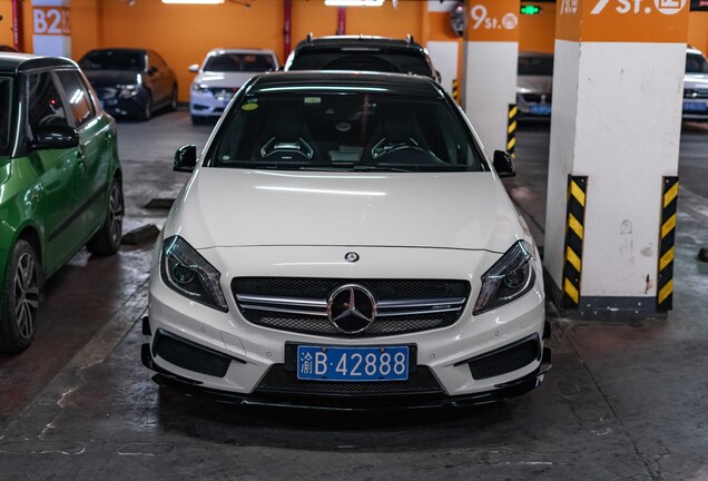 Mercedes-Benz A 45 AMG