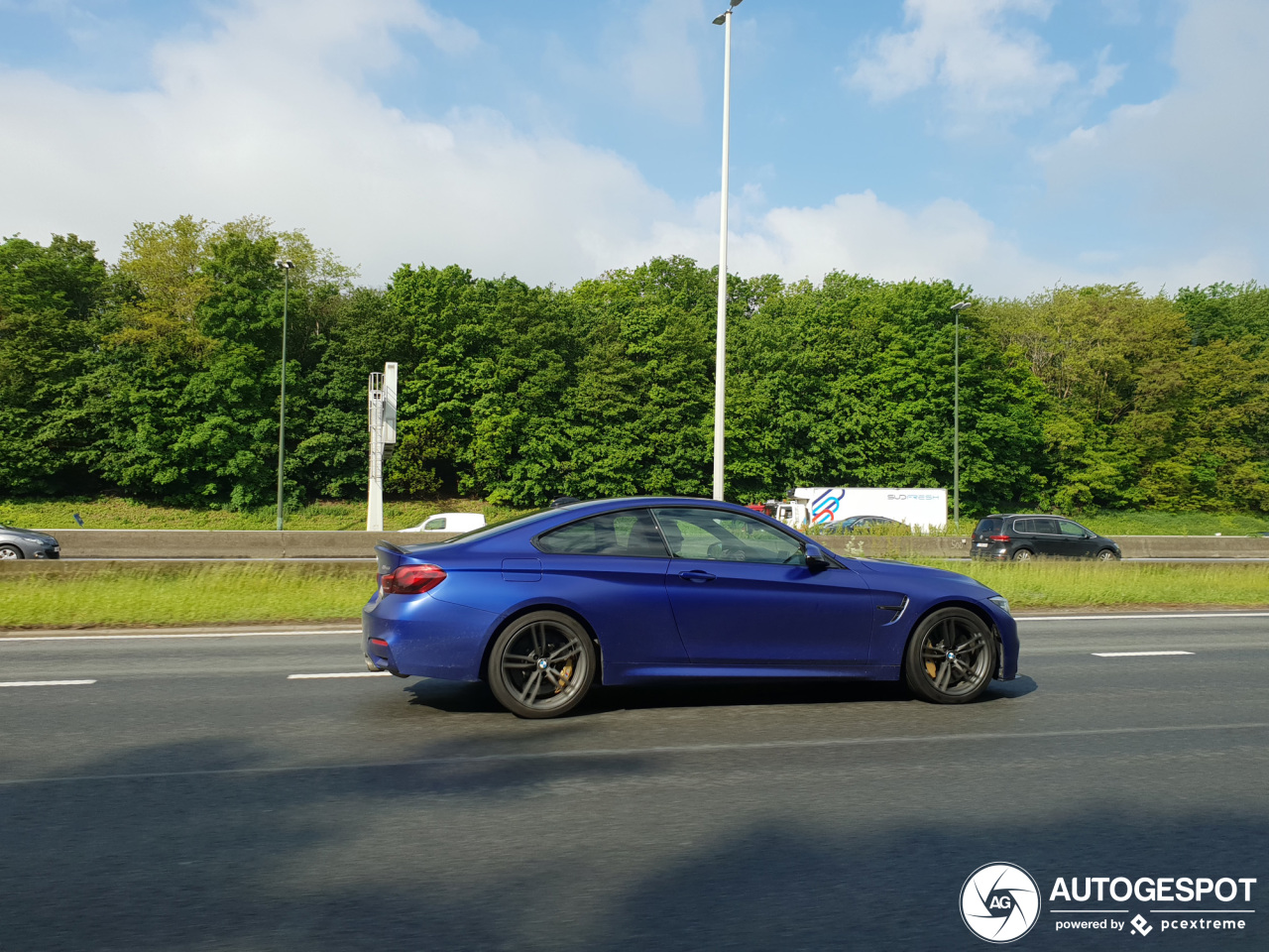 BMW M4 F82 CS