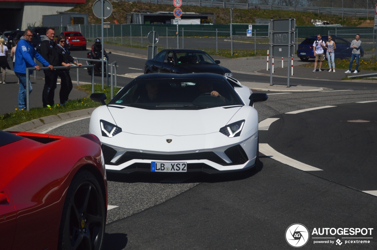 Lamborghini Aventador S LP740-4 Roadster