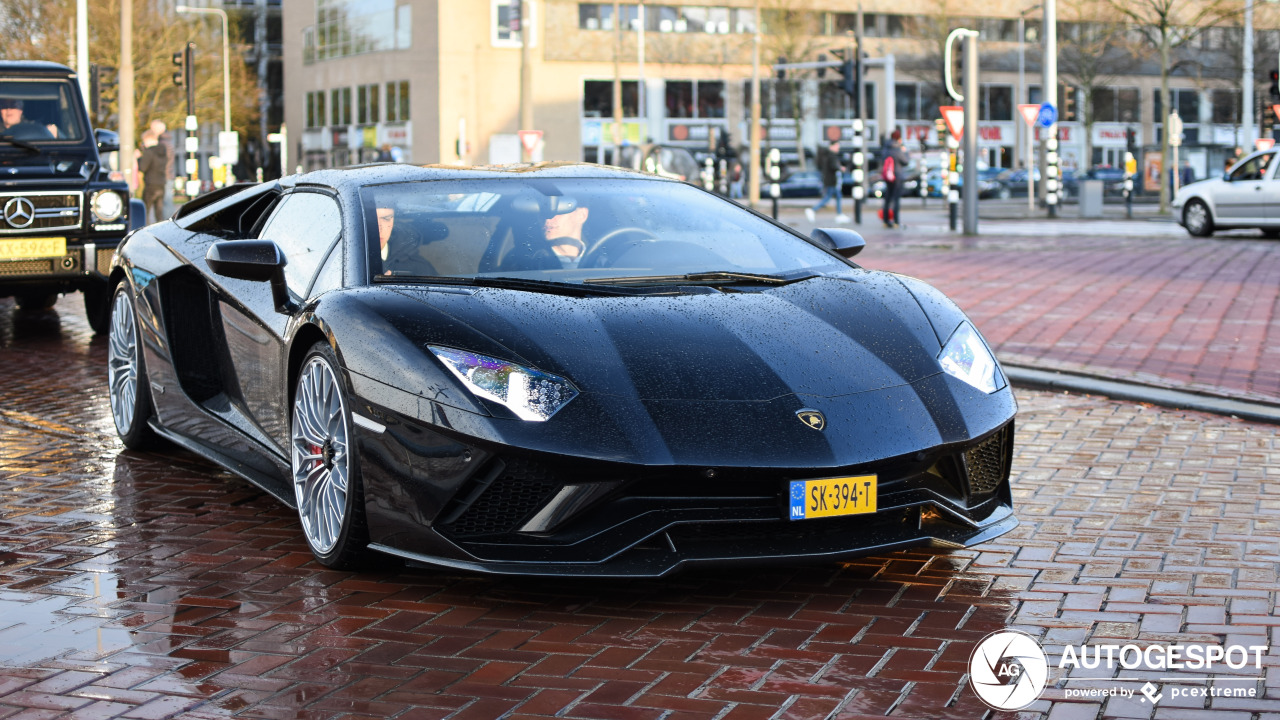 Lamborghini Aventador S LP740-4 Roadster