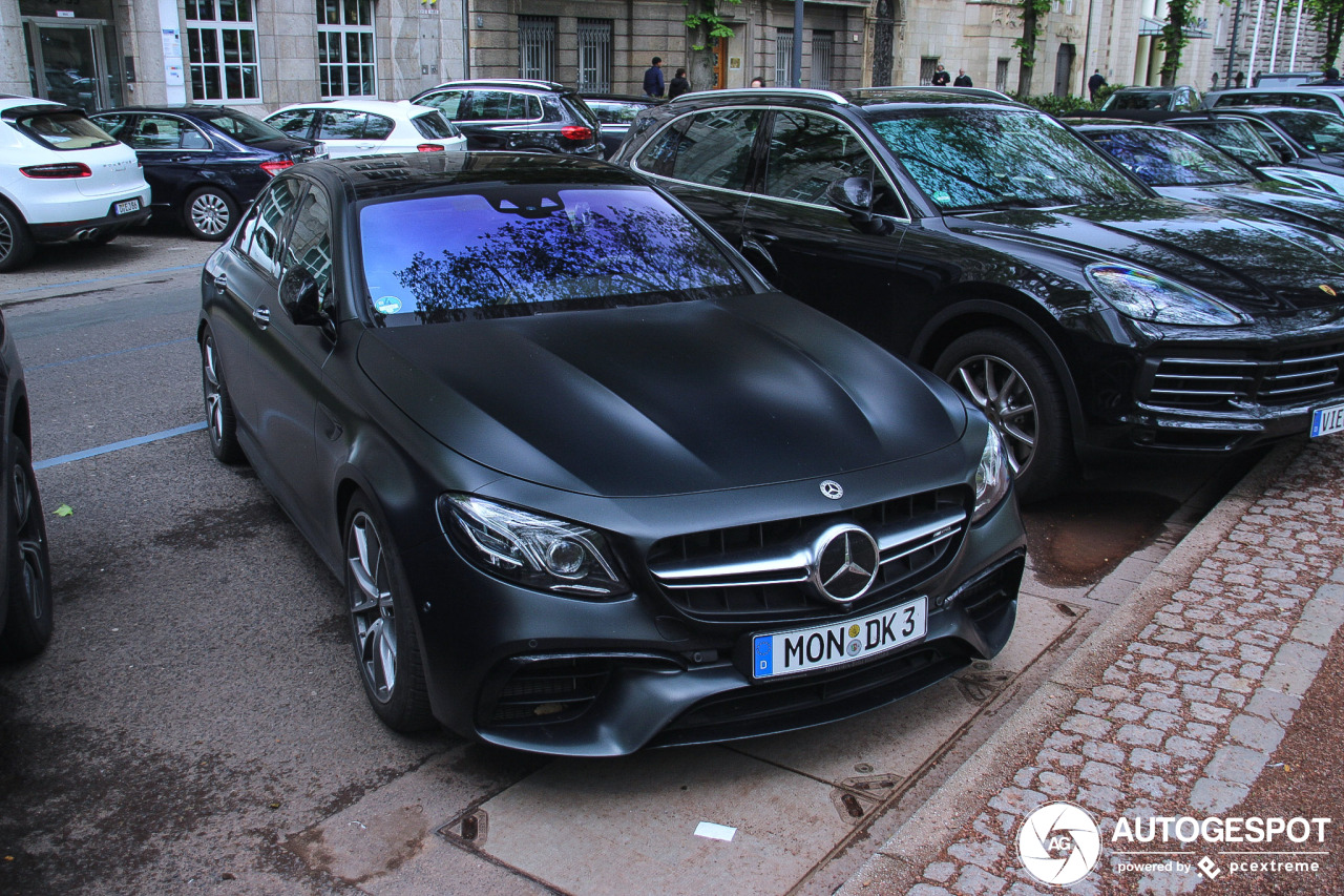 Mercedes-AMG E 63 S W213