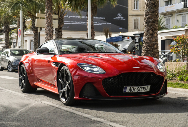 Aston Martin DBS Superleggera