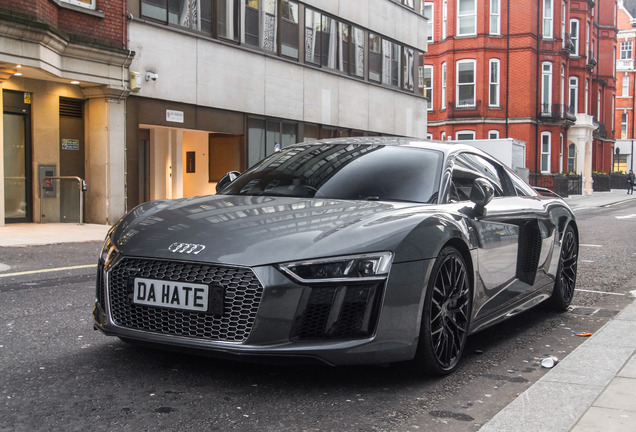 Audi R8 V10 Plus 2015