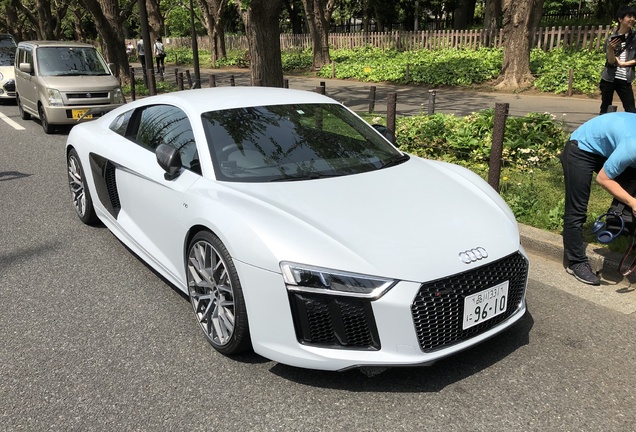 Audi R8 V10 Plus 2015