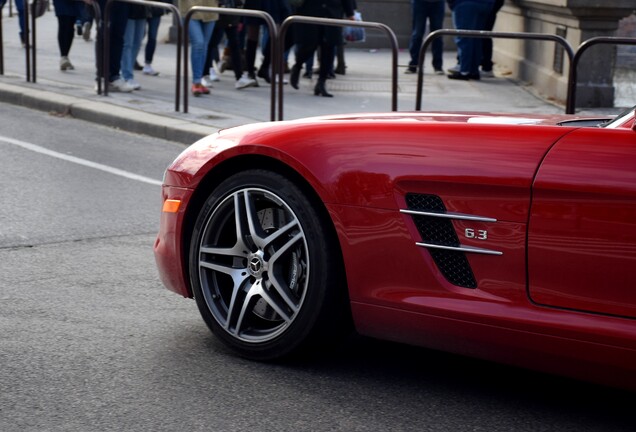 Mercedes-Benz SLS AMG